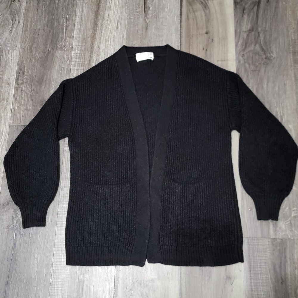 Aritzia Wilfred Free 100% Merino Wool Open Women's Cardigan in Black - Picture 2 of 13